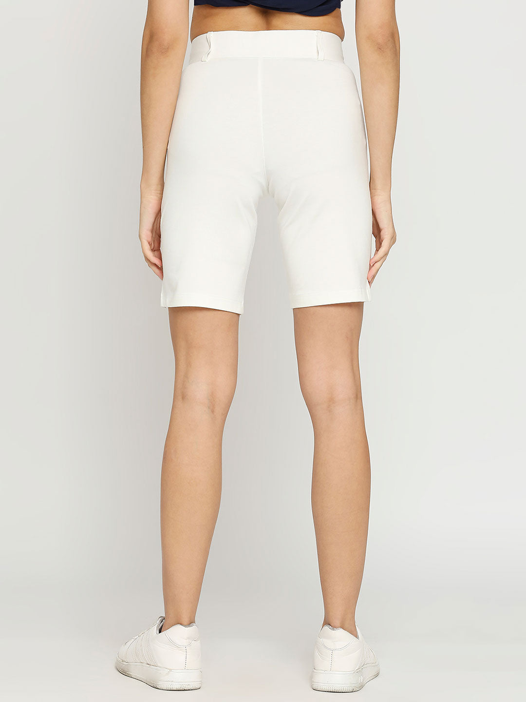 Women's Golf Shorts with Welt Pockets - White